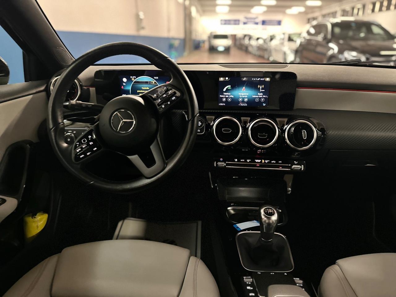 Mercedes-benz A 180 d Automatic Premium/2021/okneopatentati