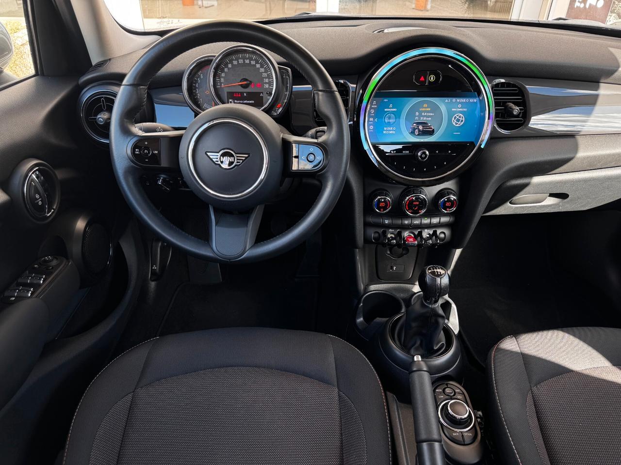 Mini 1.5 Cooper Essential, Aziendale, Iva deducibile