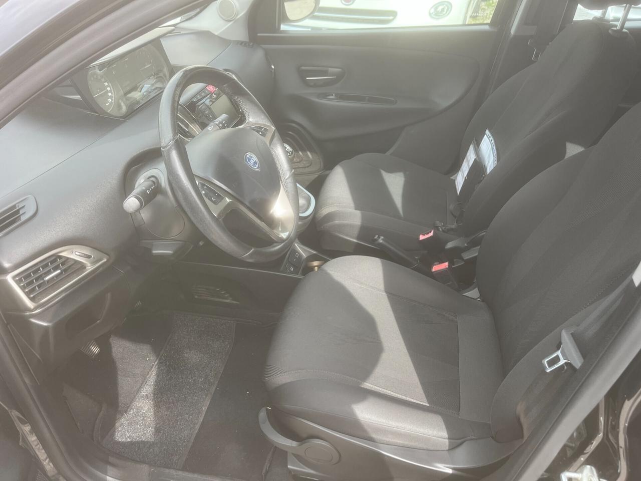 Lancia Ypsilon 1.2 69 CV 5 porte GPL Ecochic Gold