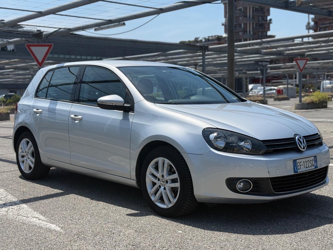 Volkswagen Golf 1.6 TDI DPF 5p. Highline