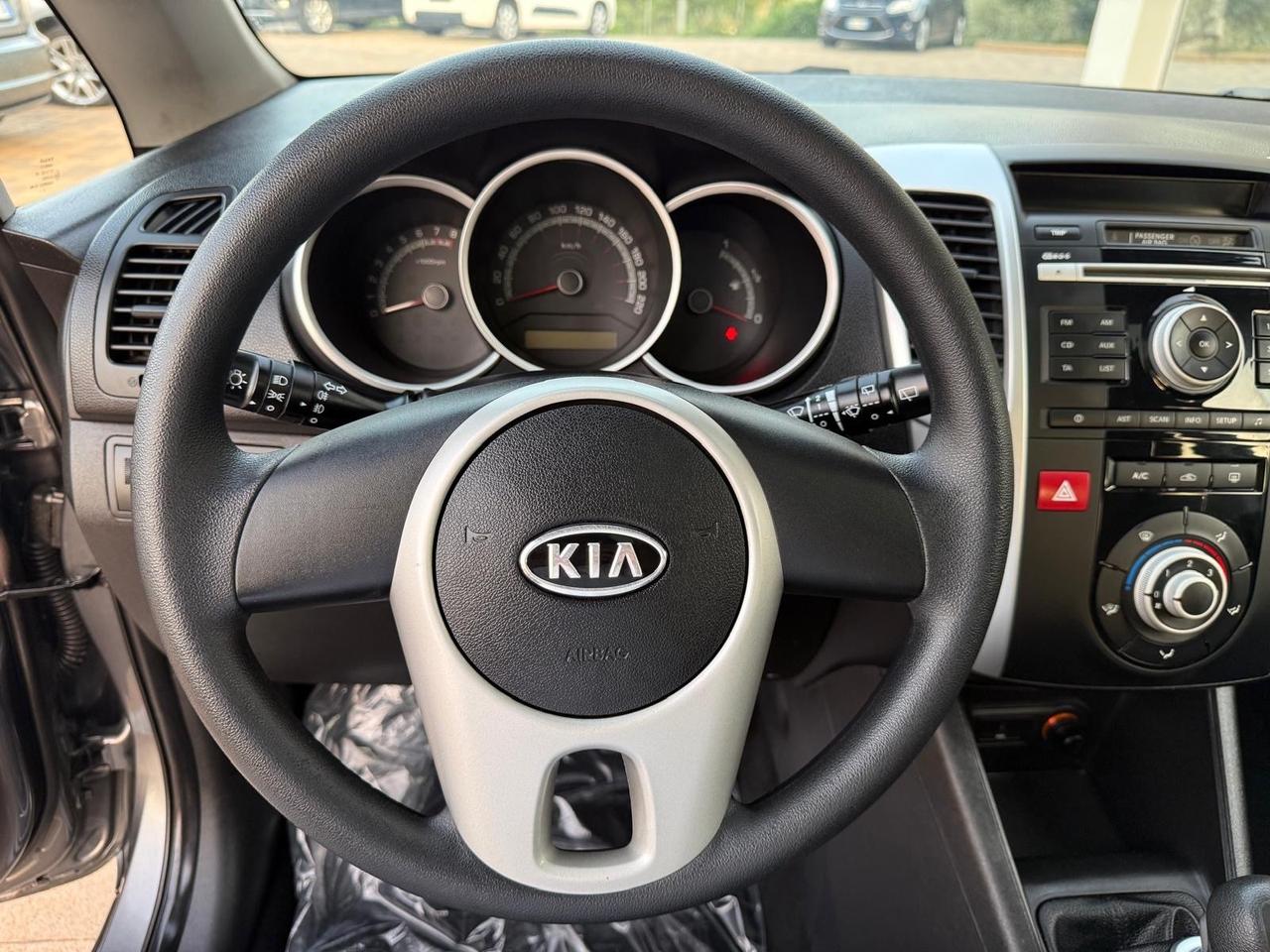 Kia Venga 1.4 CVVT Active TETTO APRIBILE