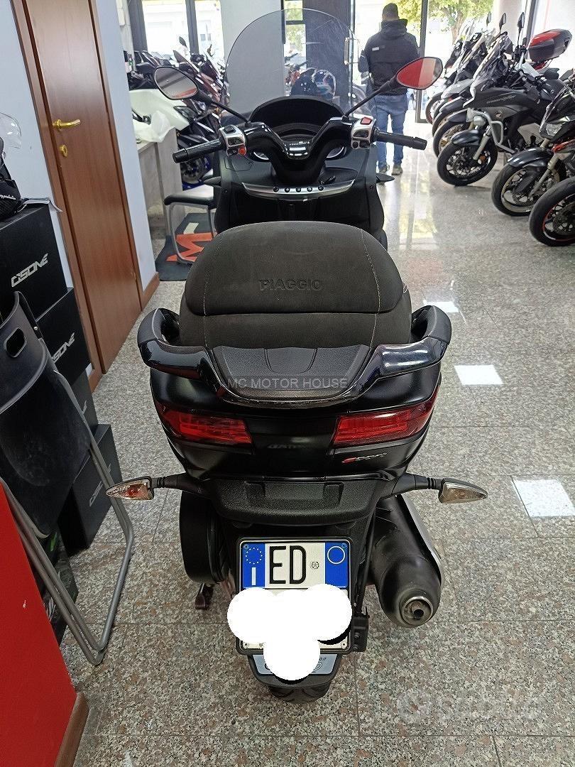 Piaggio mp3 300 lt#rate no busta paga#patente b