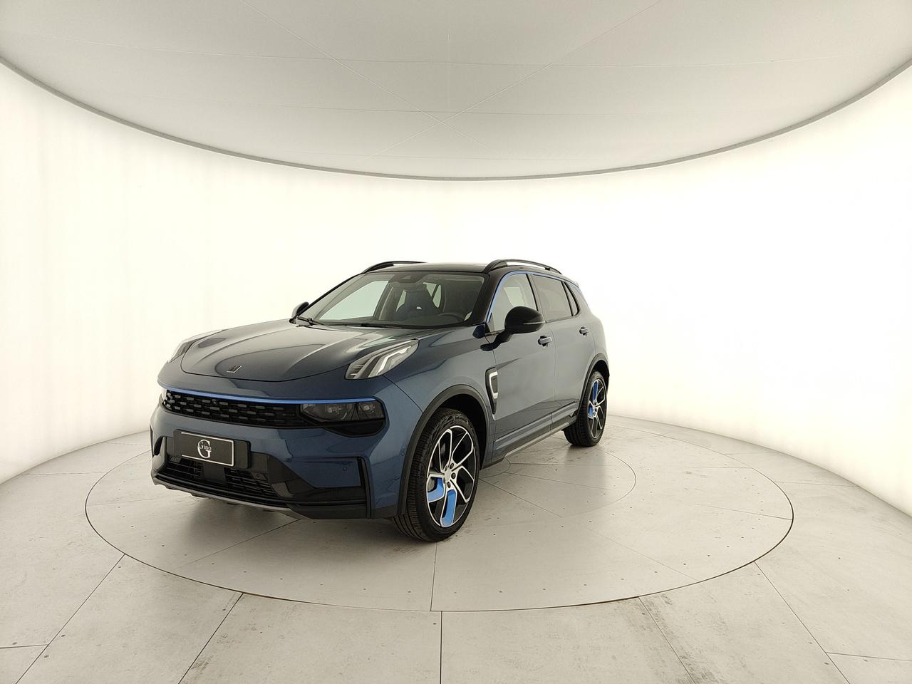 LYNK&CO 01 1.5 td phev auto