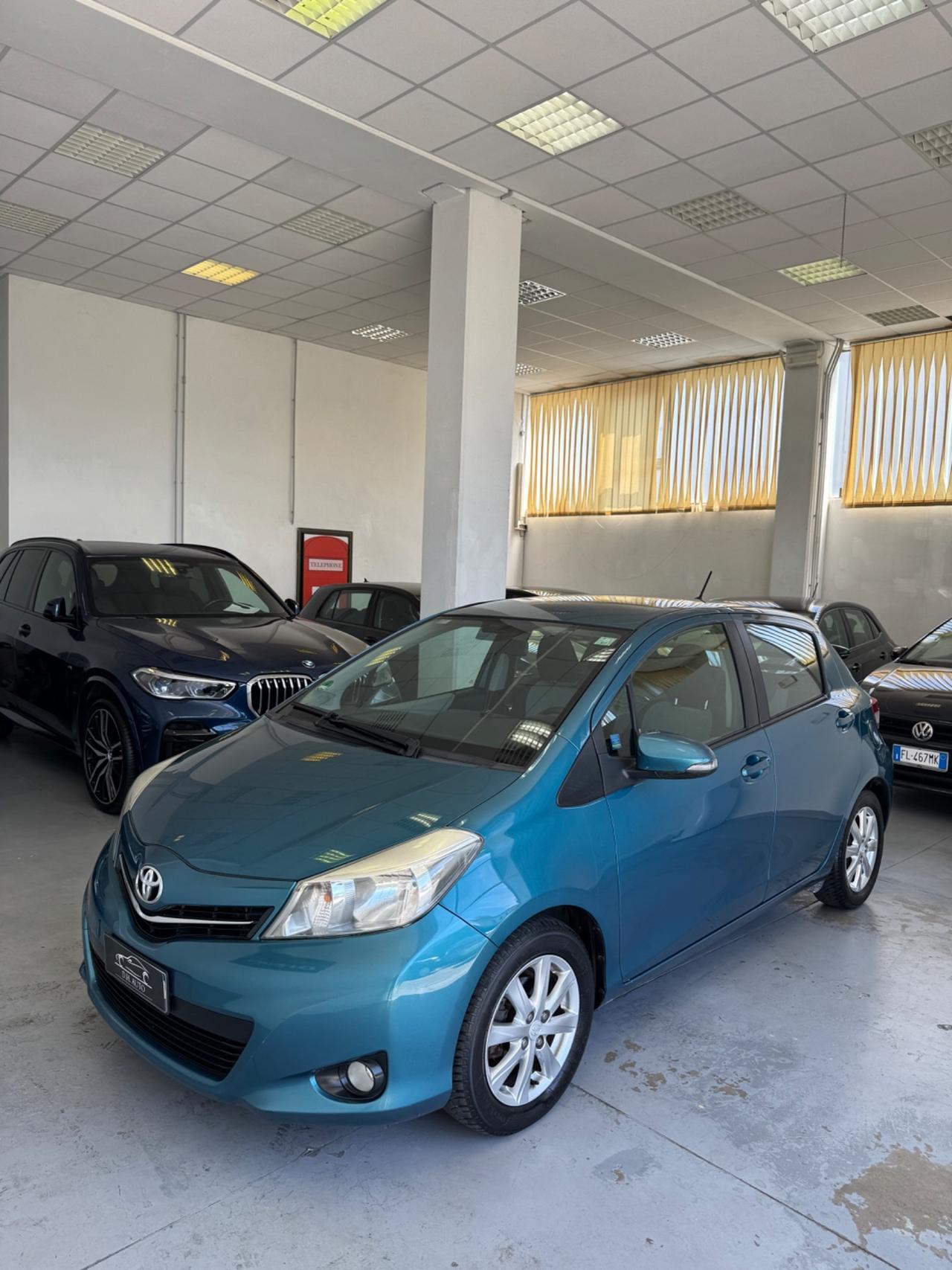 Toyota Yaris 1.3 5 porte Lounge