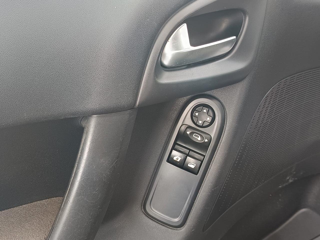 Citroen C3 2014 - 1.2 VTi benzina Lb automobili