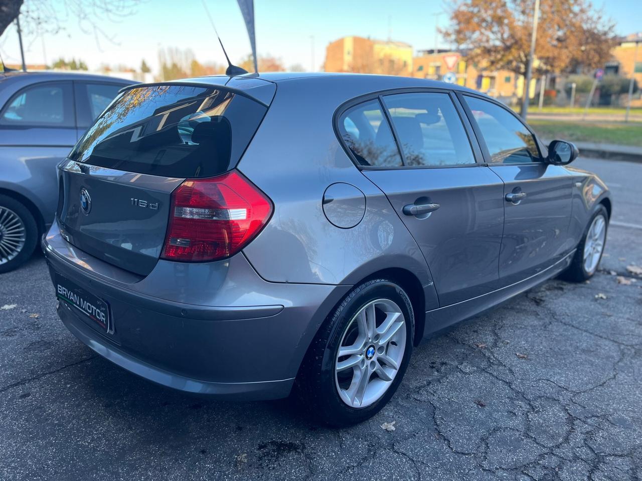 Bmw 116 116d 2.0 116CV cat 5 porte Futura DPF