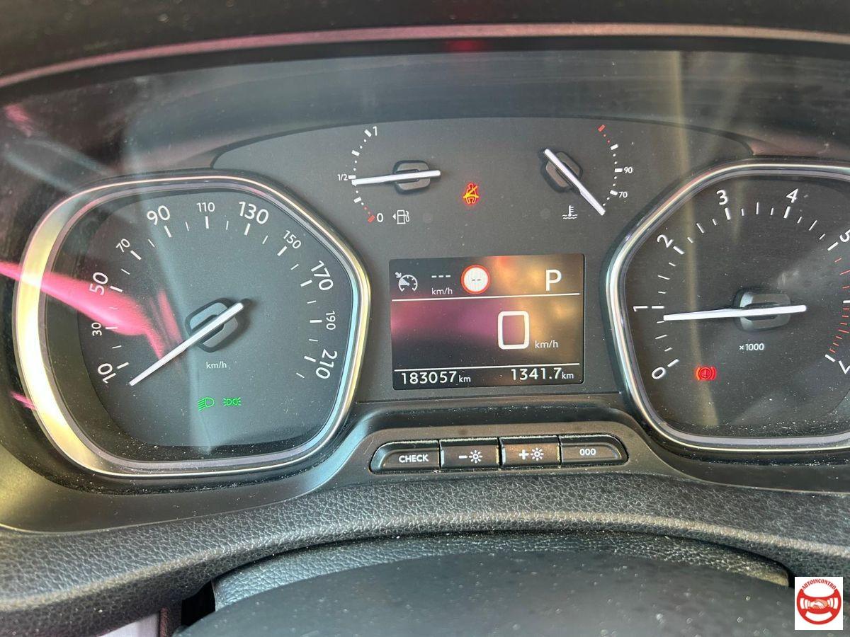 CITROEN Jumpy M 2.0 Bluehdi Club S&S 180cv EAT8 2.0 Bluehdi M Club S&S 180cv EAT8