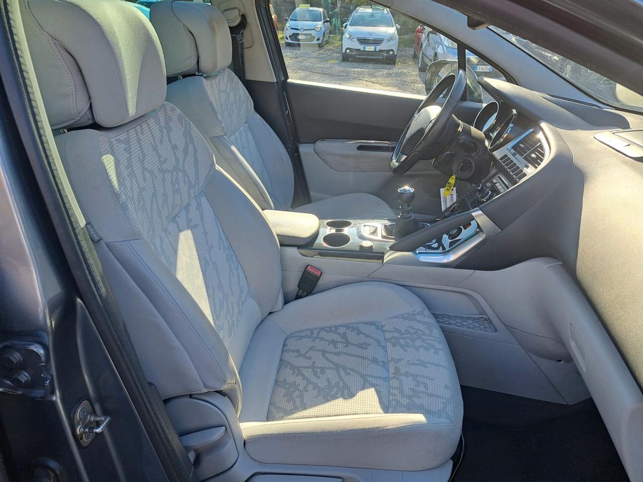 Peugeot 3008 1.6 HDi 112CV Outdoor