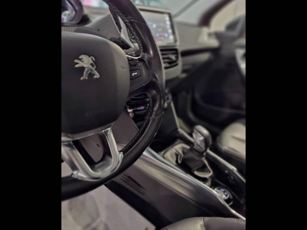 Peugeot 2008 1.6 e-HDi Allure
