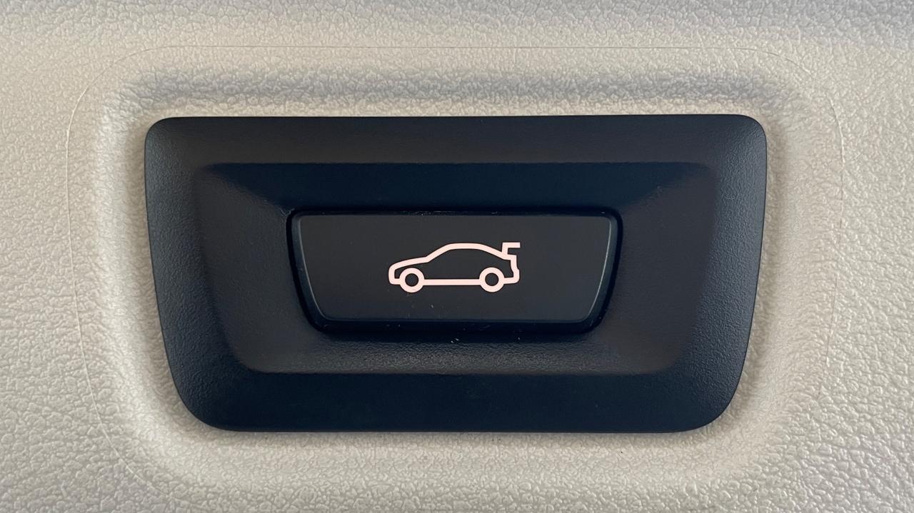 BMW 318D TOURING 2.0 BUSINESS ADVANTAGE 150CV - VIRTUAL COCKPIT, FULL LED, PORTELLONE ELETTRICO