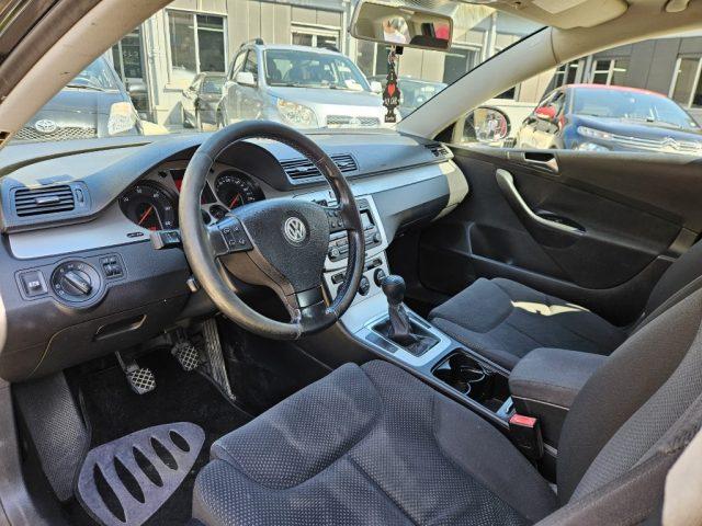 VOLKSWAGEN Passat 2.0 TDI DPF Var. Comfortline