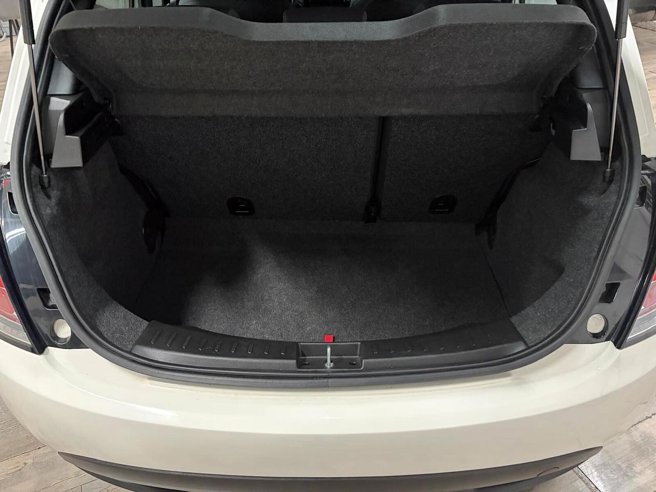 Lancia Ypsilon 1.0 FireFly 5 porte S&S Hybrid Gold