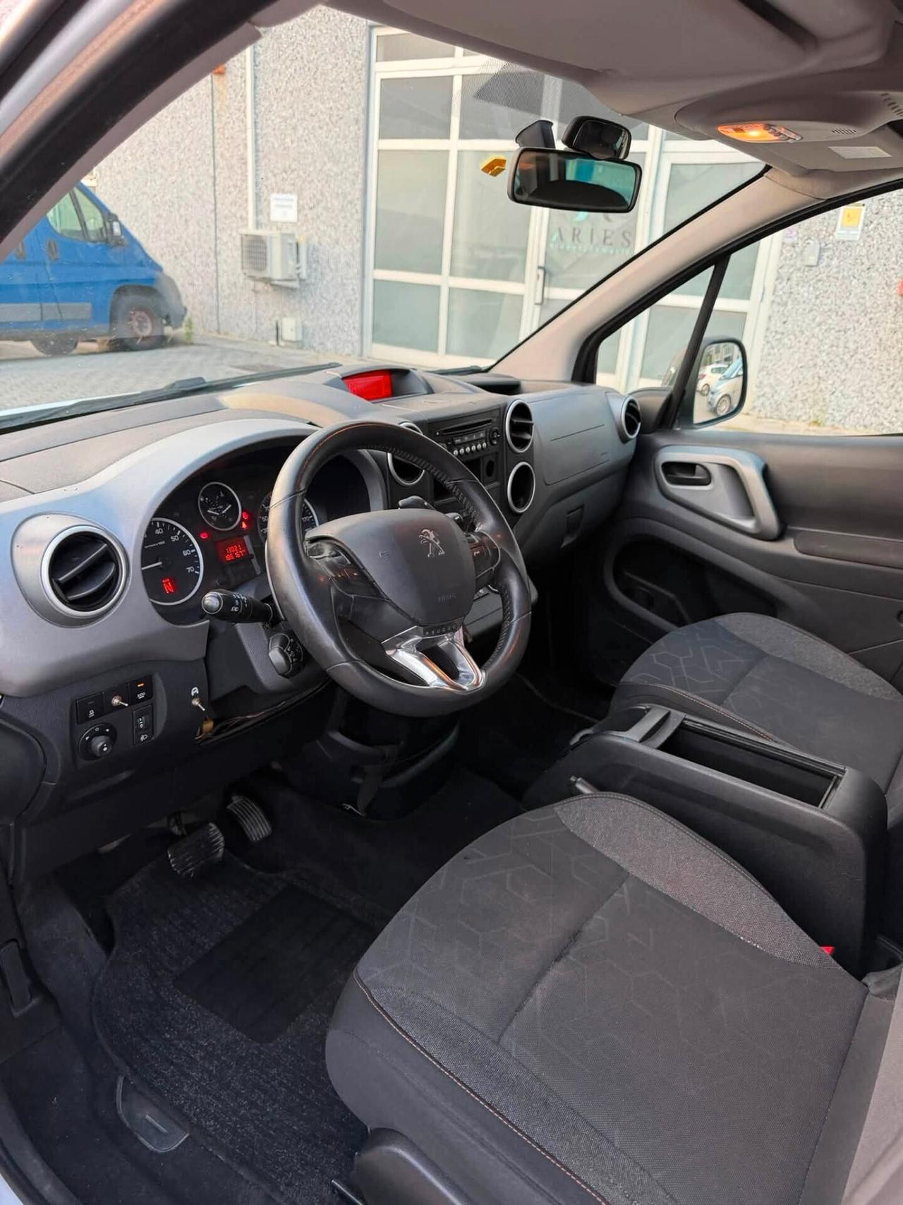 Peugeot Partner Tepee BlueHDi 100 ETG6 S&S Active