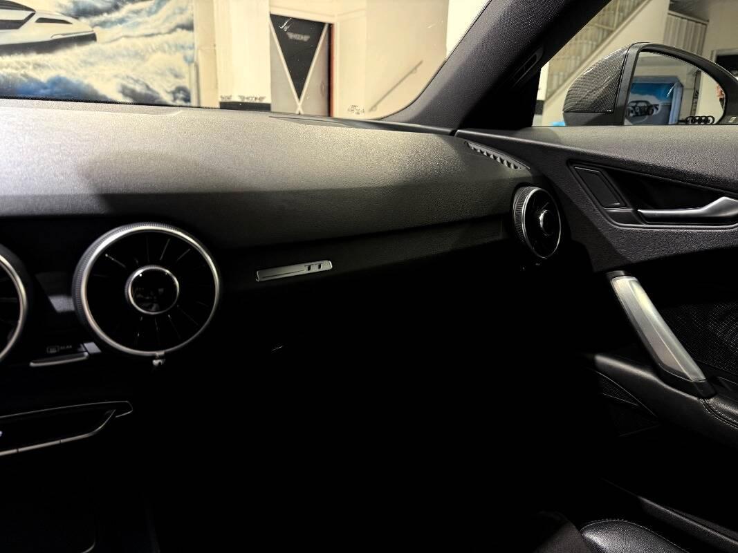 Audi TT Coupé 2.0 tfsi S line