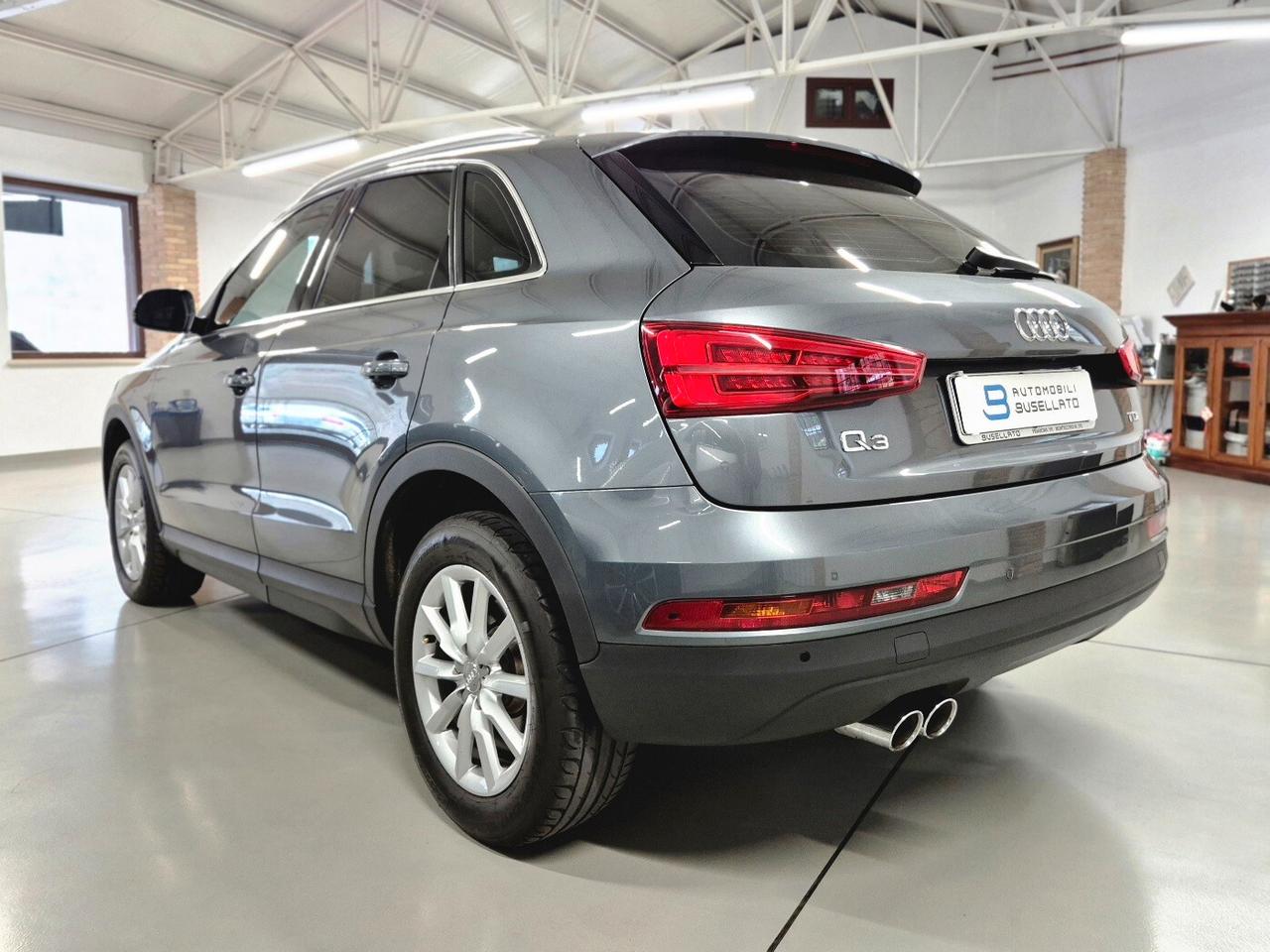 Audi Q3 2.0 TDI 120 CV Business