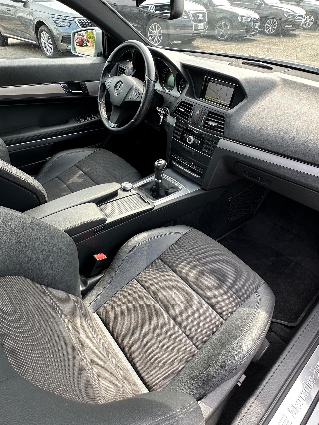 Mercedes-benz E 200 Coupé Avantgarde - 2010