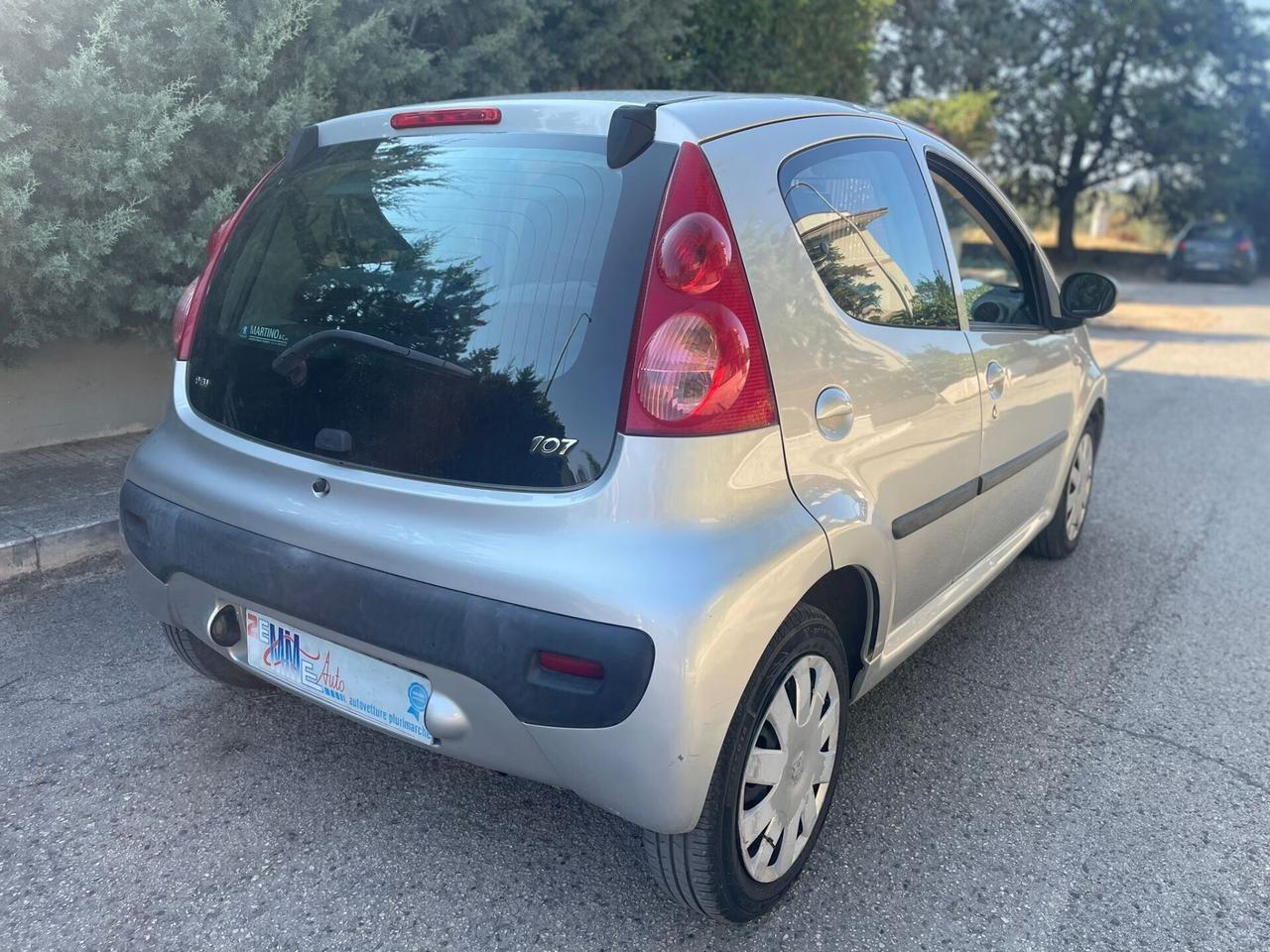 Peugeot 107 1.0 68CV 5p. Plaisir 2Tronic