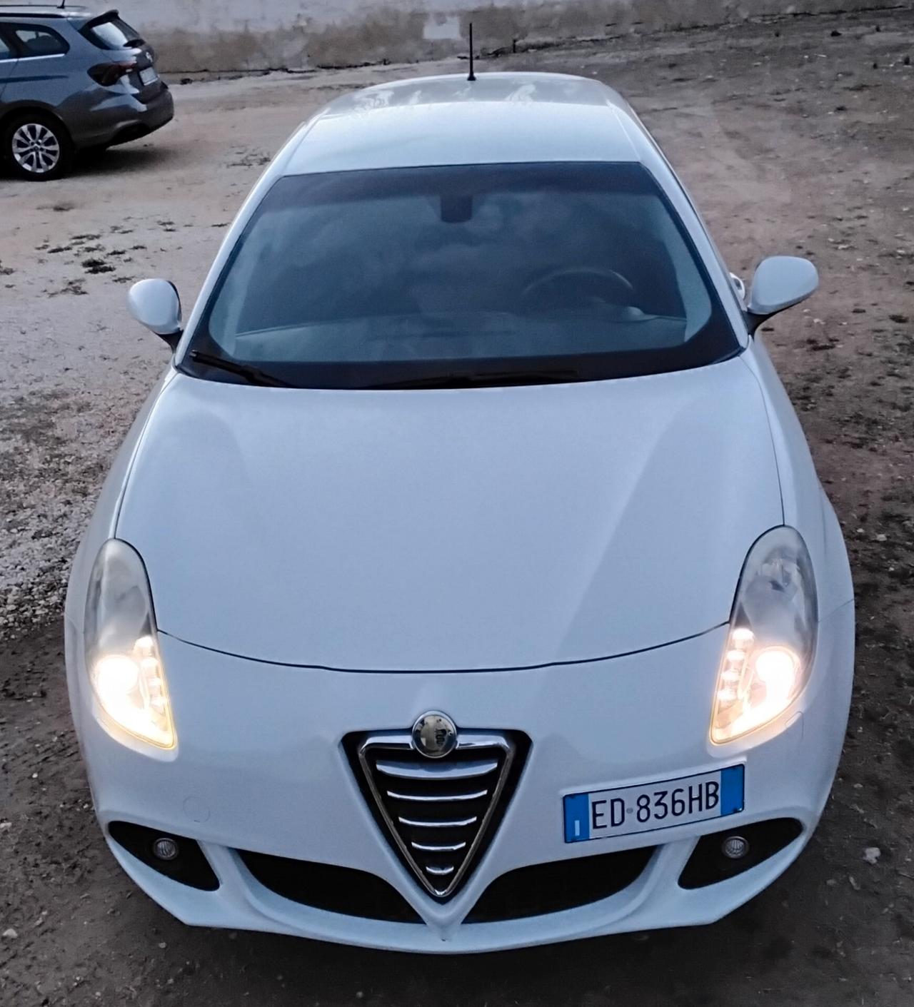 Alfa Romeo Giulietta 1.6 JTDm-2 105 CV Distinctive