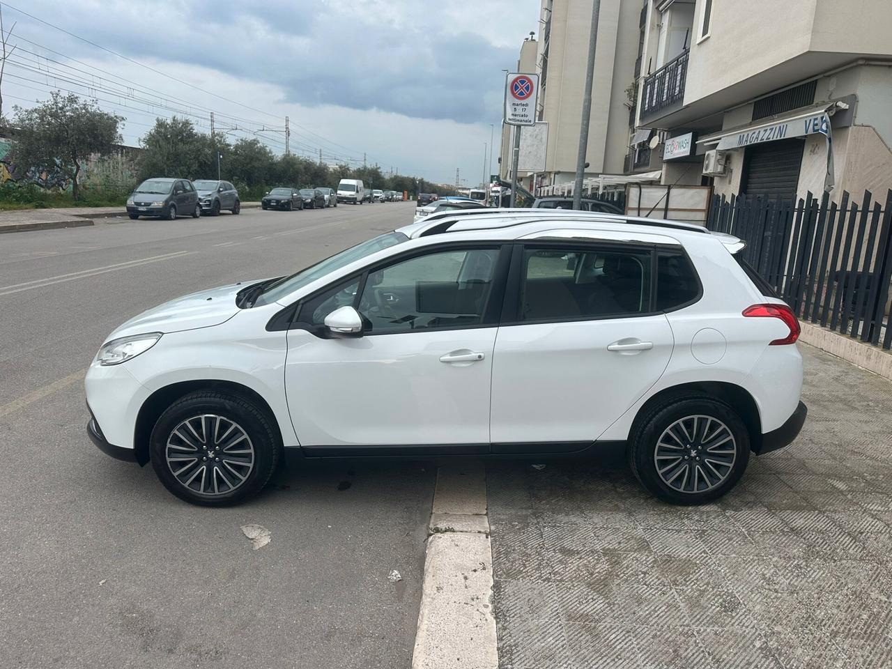 Peugeot 2008 BlueHDi 75 Active