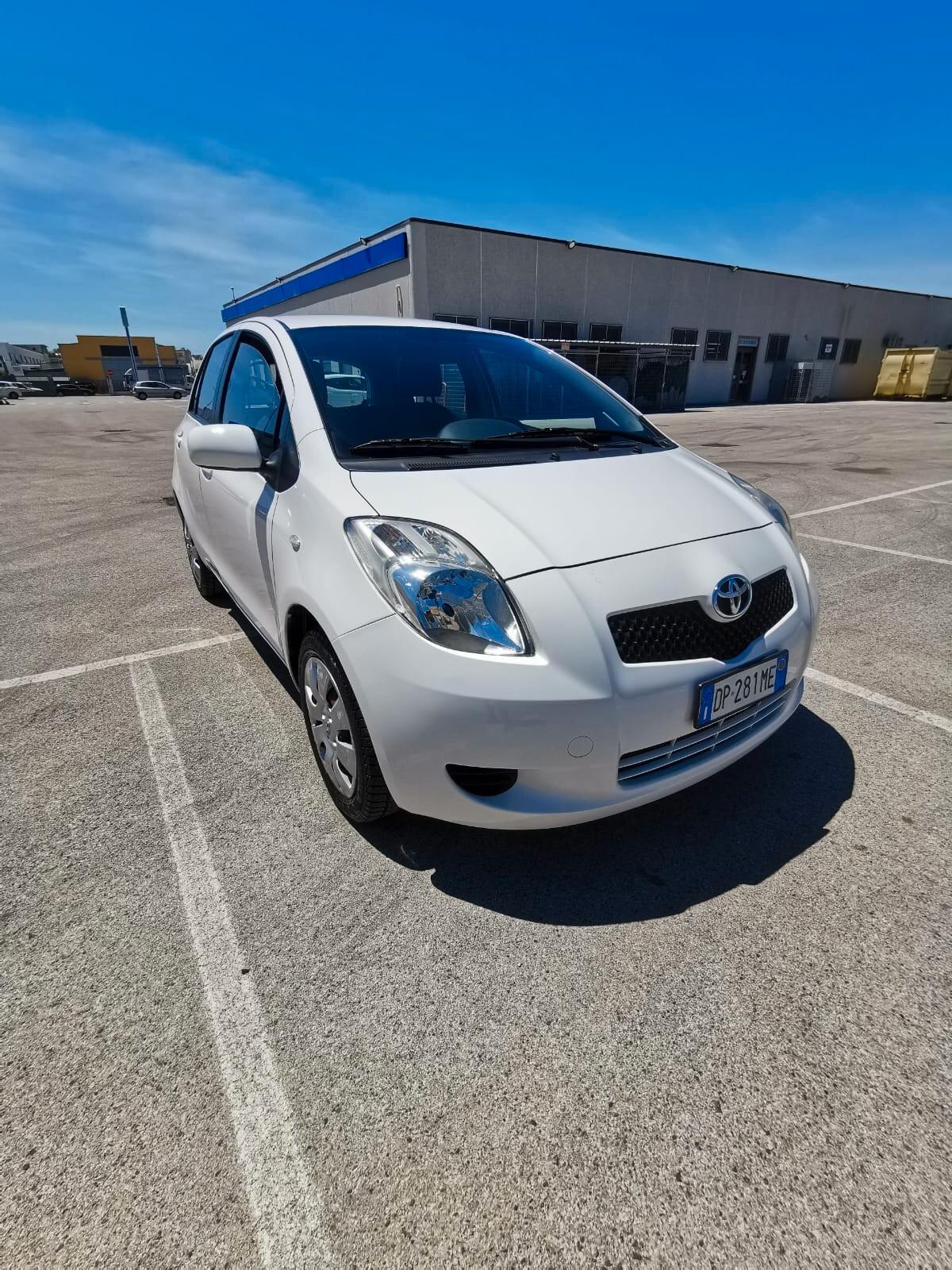 Toyota Yaris 1.0 5 porte Sol 2008