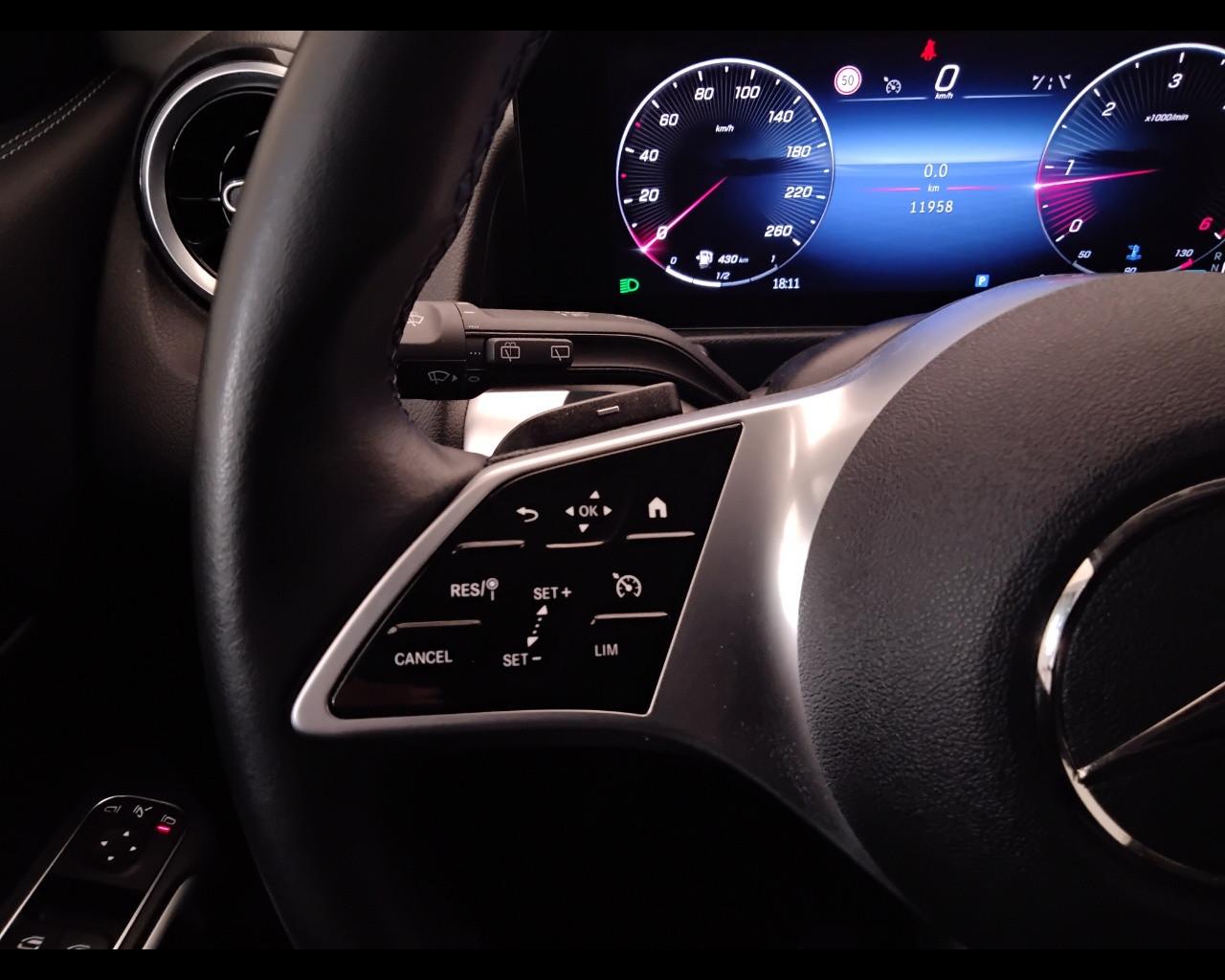 Mercedes-Benz GLB - X247 2023 - GLB 180 d Progressive Advanced auto