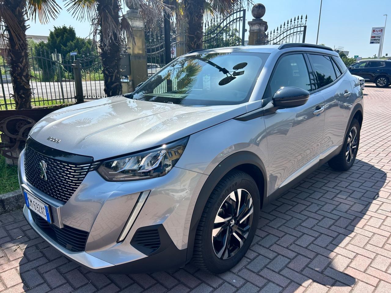 Peugeot 2008 PureTech 130 S&S EAT8 GT