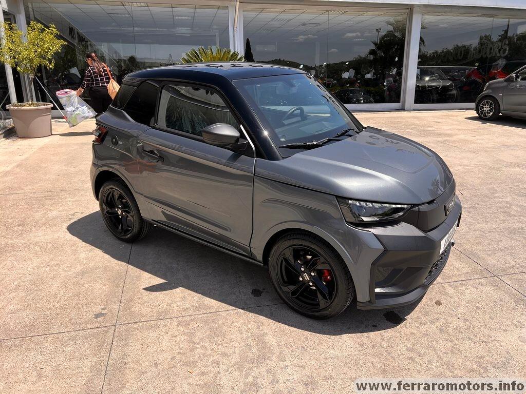 Ligier JS50 DCI Elite Confort nuova pronta consegna a179 euro al mese