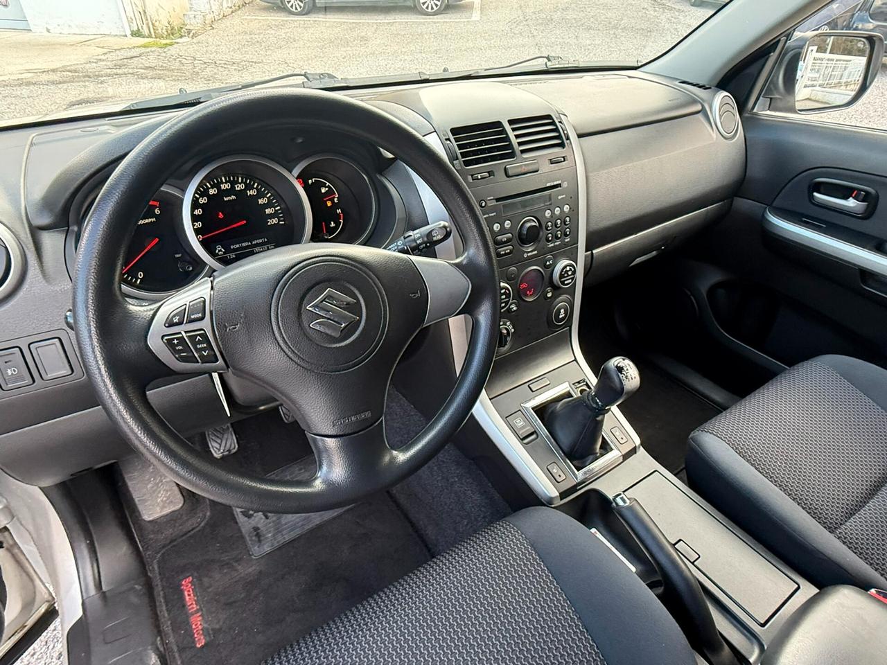 Suzuki Grand Vitara 1.9 DDiS 3p. Evolution Navi