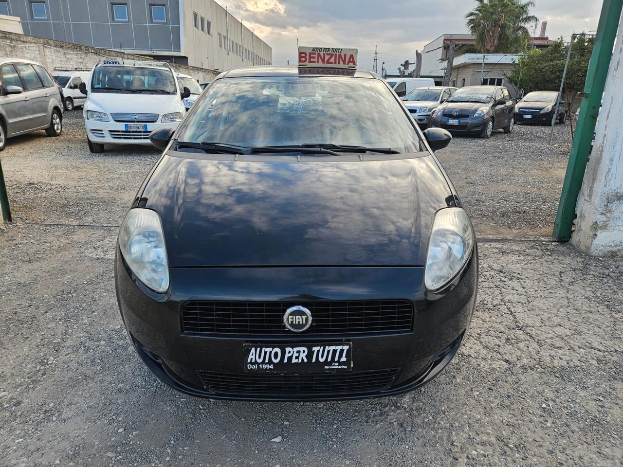 Fiat Grande Punto 1.4 GANCIO TRAINO/GPL