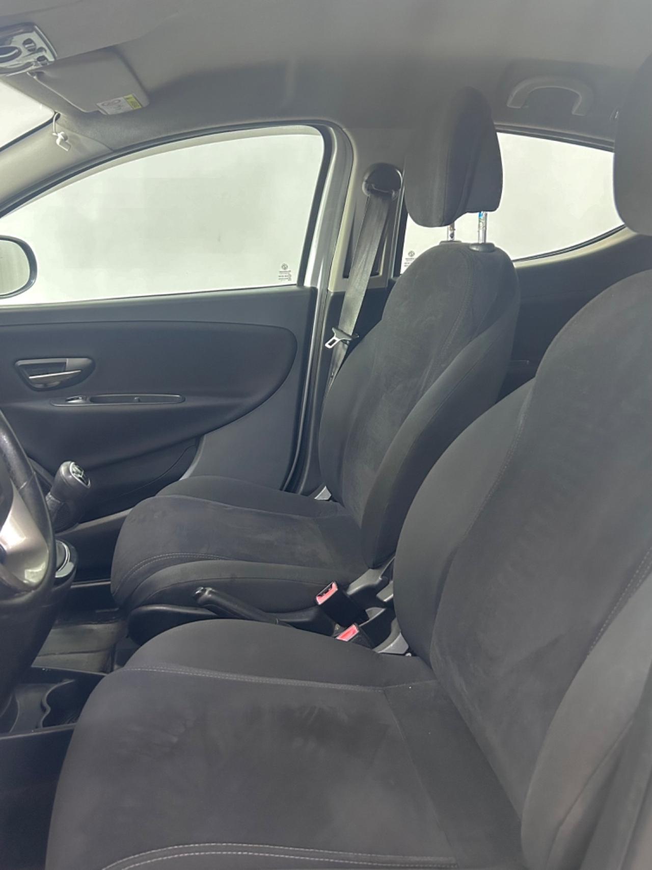 Lancia Ypsilon 1.3 MJT 16V 95 CV 5 porte S&S Gold