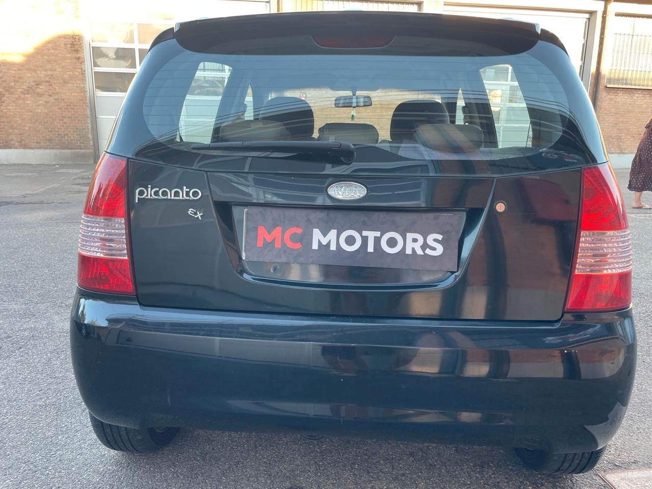 Kia Picanto 1.1 BENZINA
