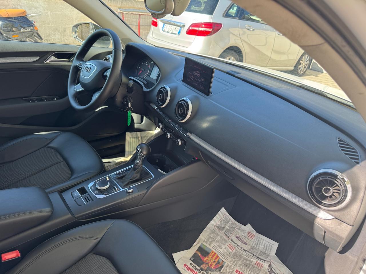 Audi A3 1.6 TDI 105 CV S tronic SPORT