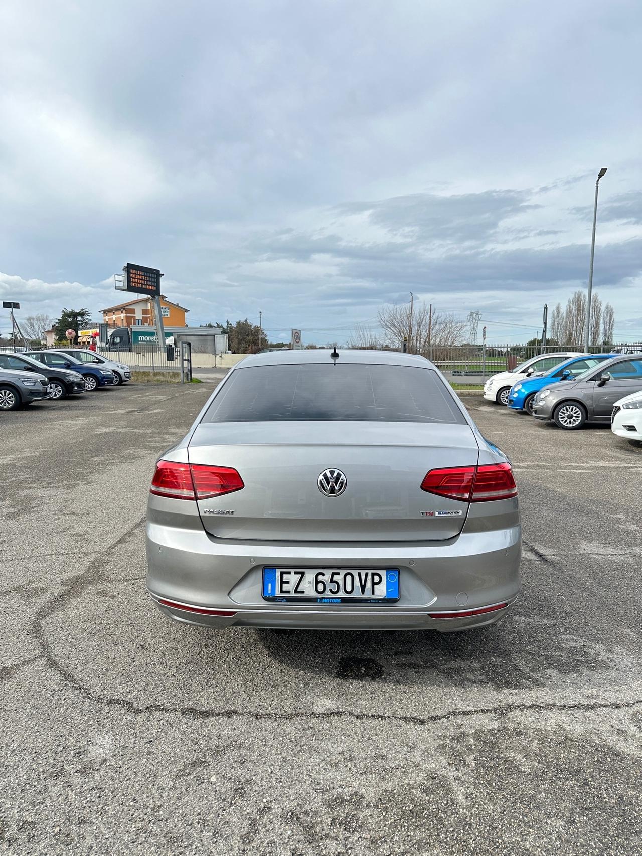 Volkswagen Passat Businessline 1.6 TDI BlueMotion Technology - 2015