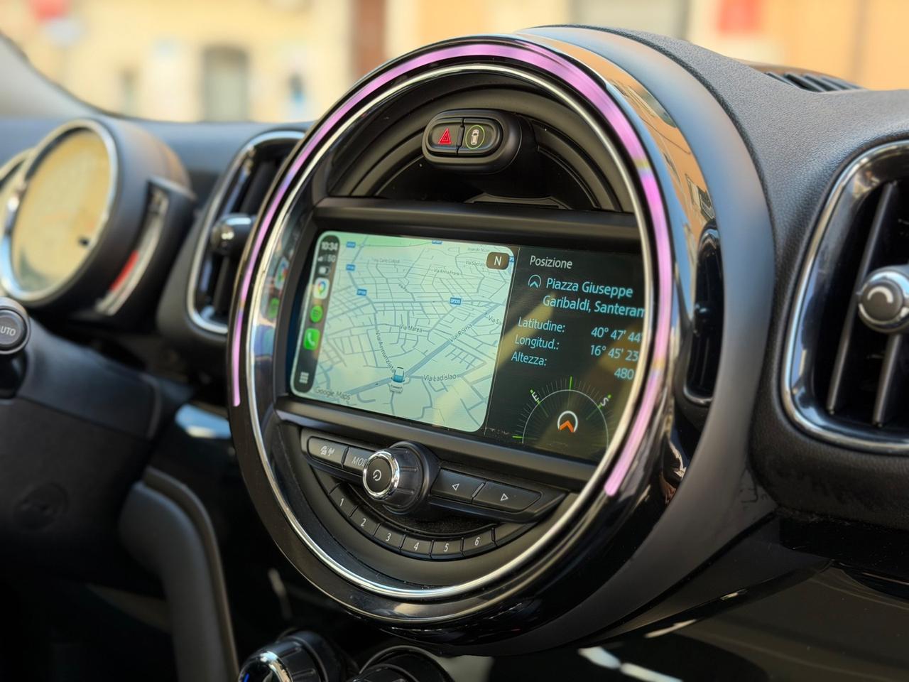 Mini Cooper D Countryman 2.0 Hype LED CARPLAY