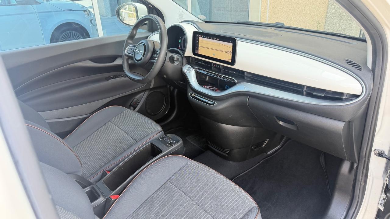 Fiat 500 500e Berlina 42 kWh Icon 118cv