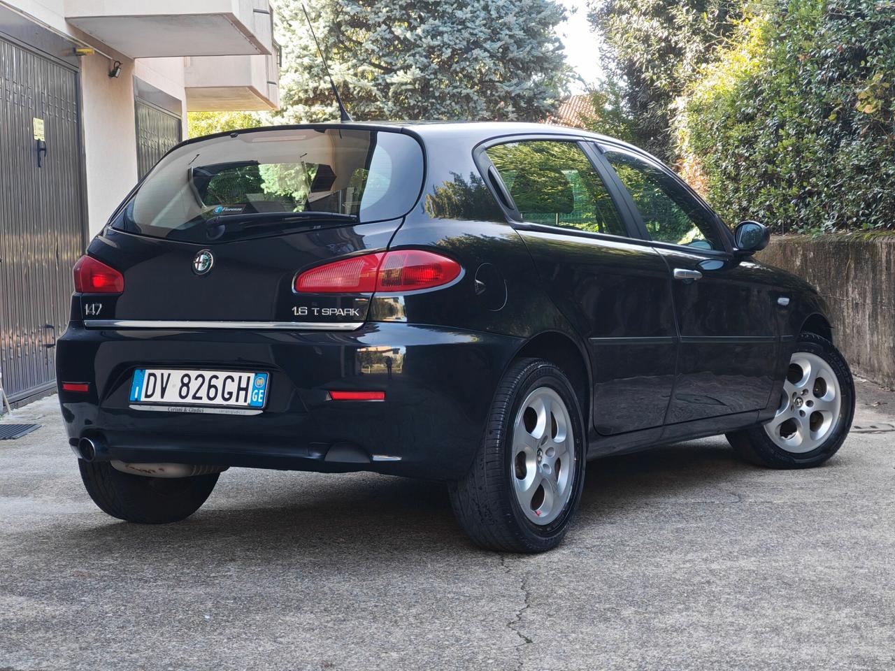 Alfa Romeo 147 1.6 BENZINA 105cv / 30.700km / Unipro