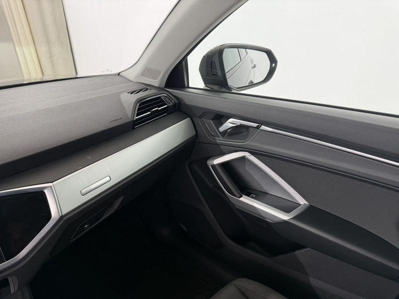 Audi Q3 45 TFSI e S tronic S Line Edition