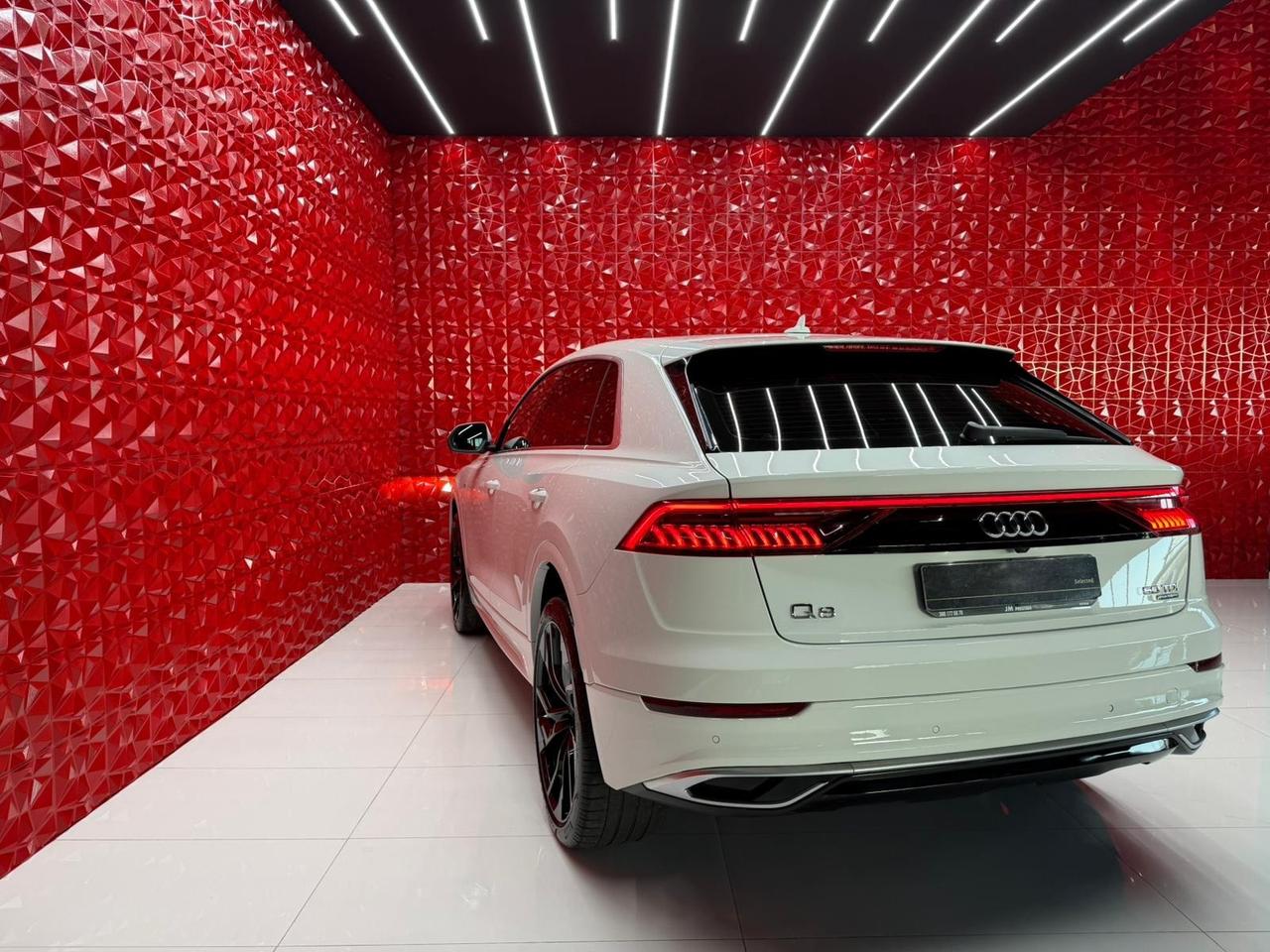 Audi Q8 50 TDI 286 CV quattro tiptronic Sport