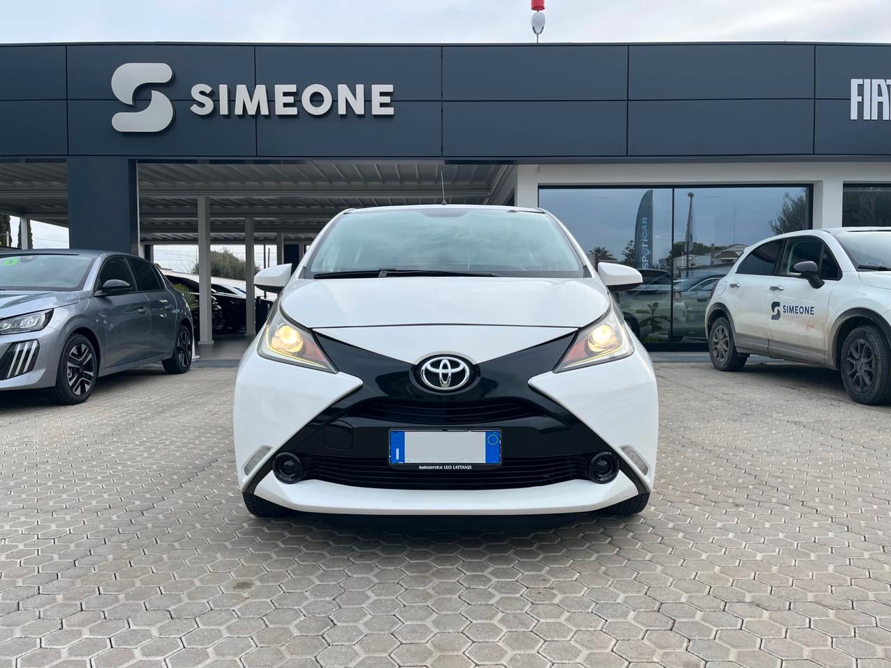 Toyota Aygo 1.0 VVT-i 69 CV 5 porte x-play