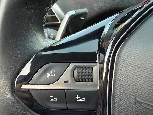 Peugeot 3008 BlueHDi 130 S&S EAT8 Allure