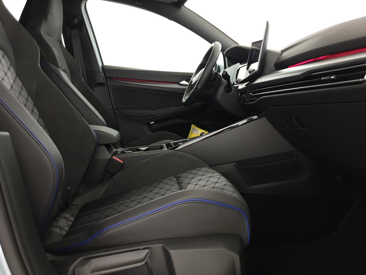 Volkswagen Golf 2.0 tdi r-line plus 150cv dsg