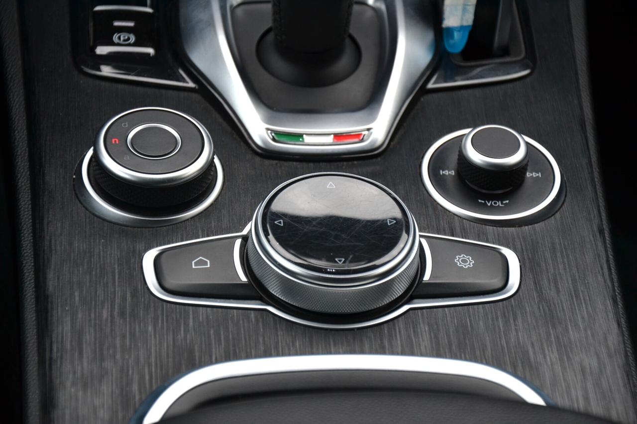 Alfa Romeo Stelvio 2.2 160CV AT8 SUPER **PREZZO REALE**UNIPRO'**