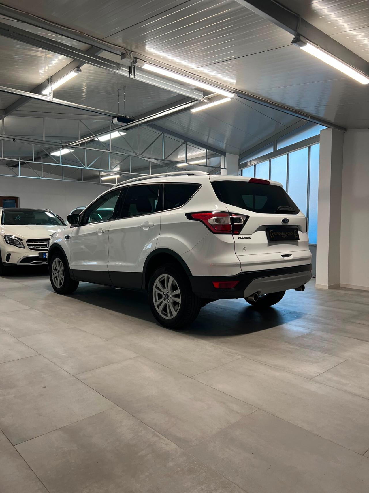 Ford Kuga 2.0 TDCI 120 CV S&S 2WD Powershift