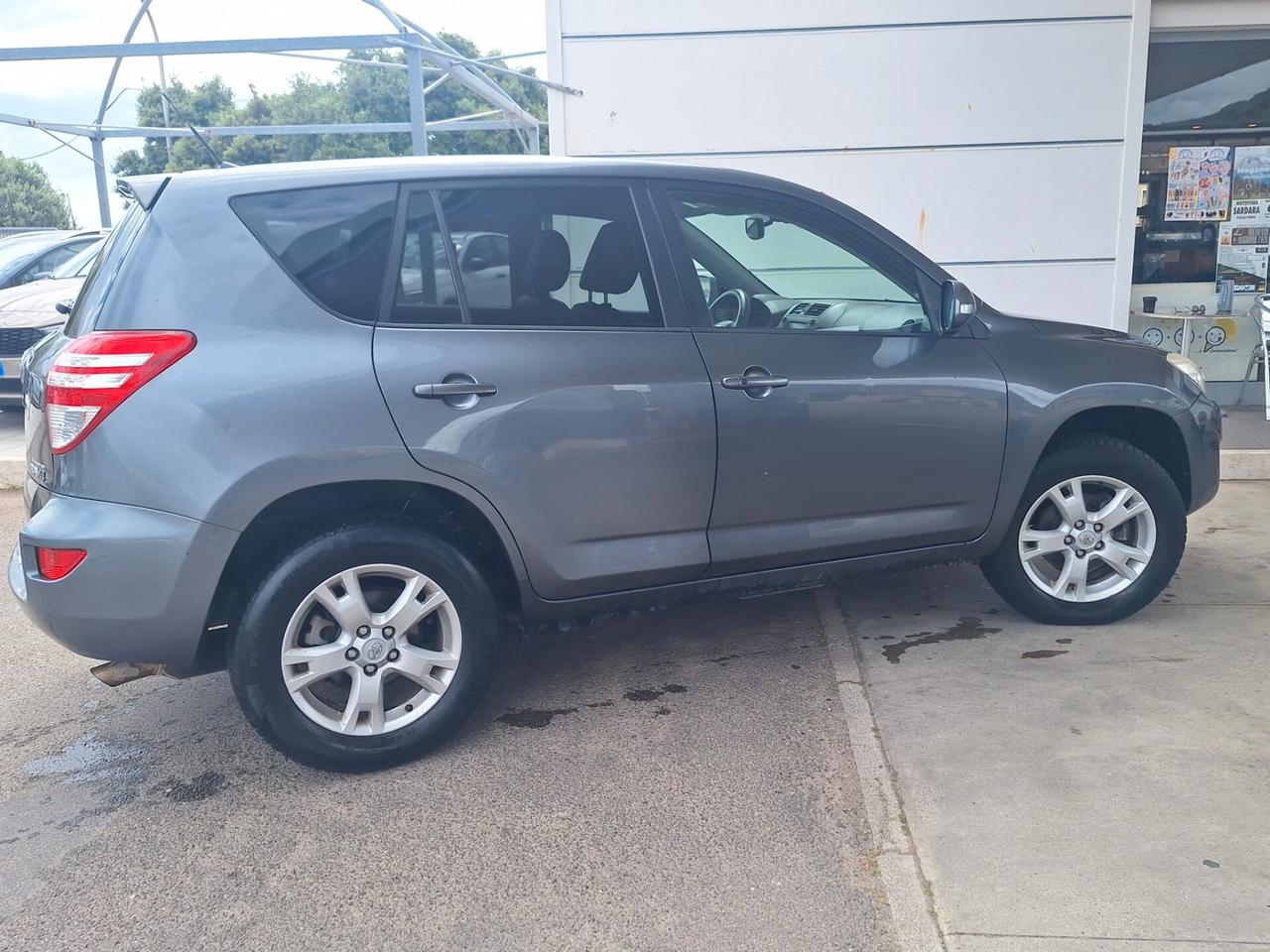 Toyota RAV 4 RAV4 2.2 D-4D 150 CV DPF Luxury
