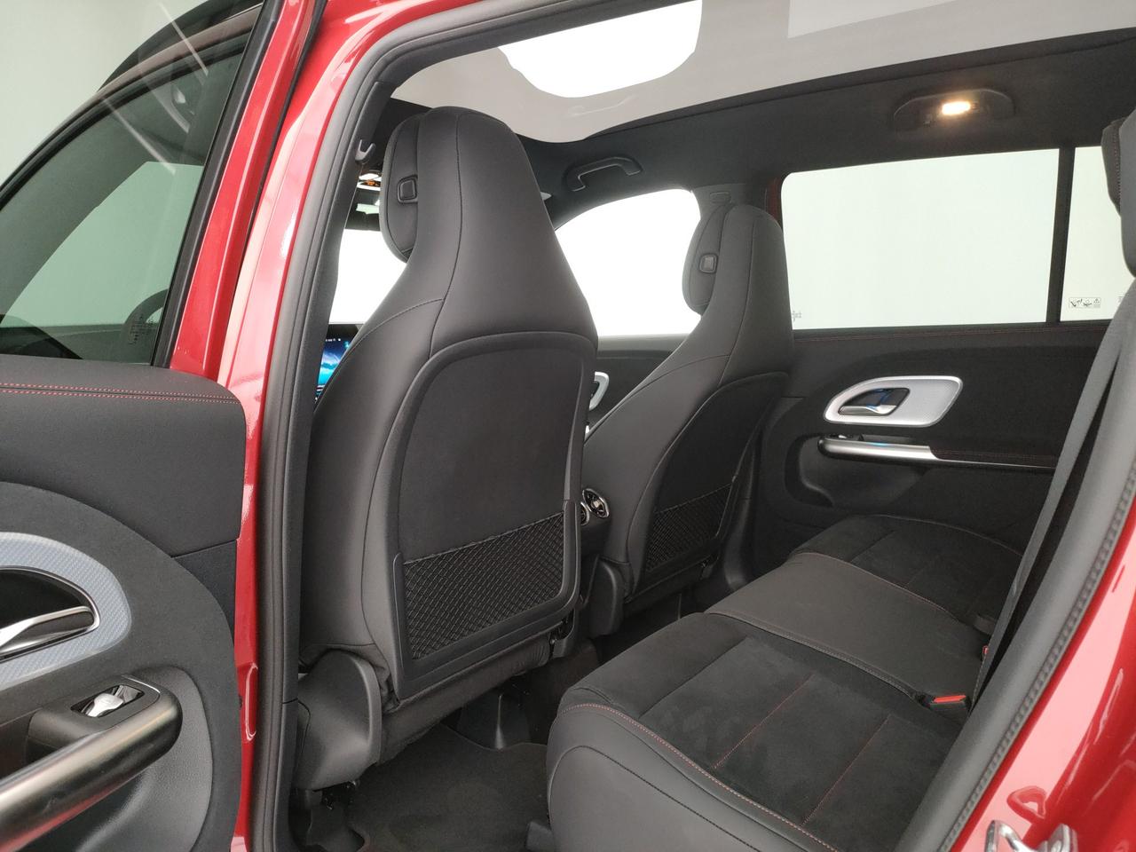 Mercedes-Benz GLB 200 4MATIC