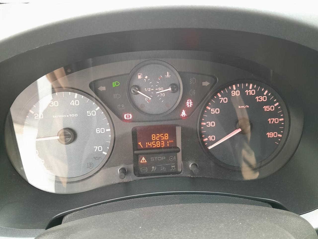 Peugeot Partner Tepee 1.6 HDi 92CV Active