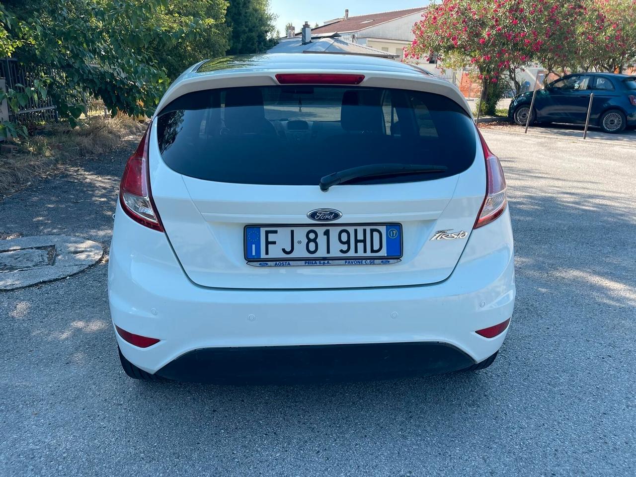 Ford Fiesta 1.5 TDCi 75CV 5 porte Black & White Edition