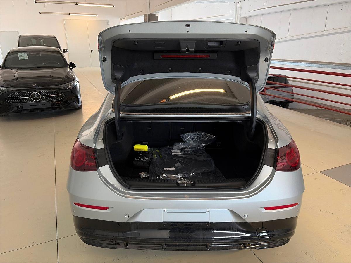 Mercedes-Benz CLA 200 4MATIC