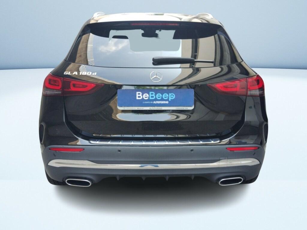 Mercedes GLA 180 180 D Premium 8G-DCT