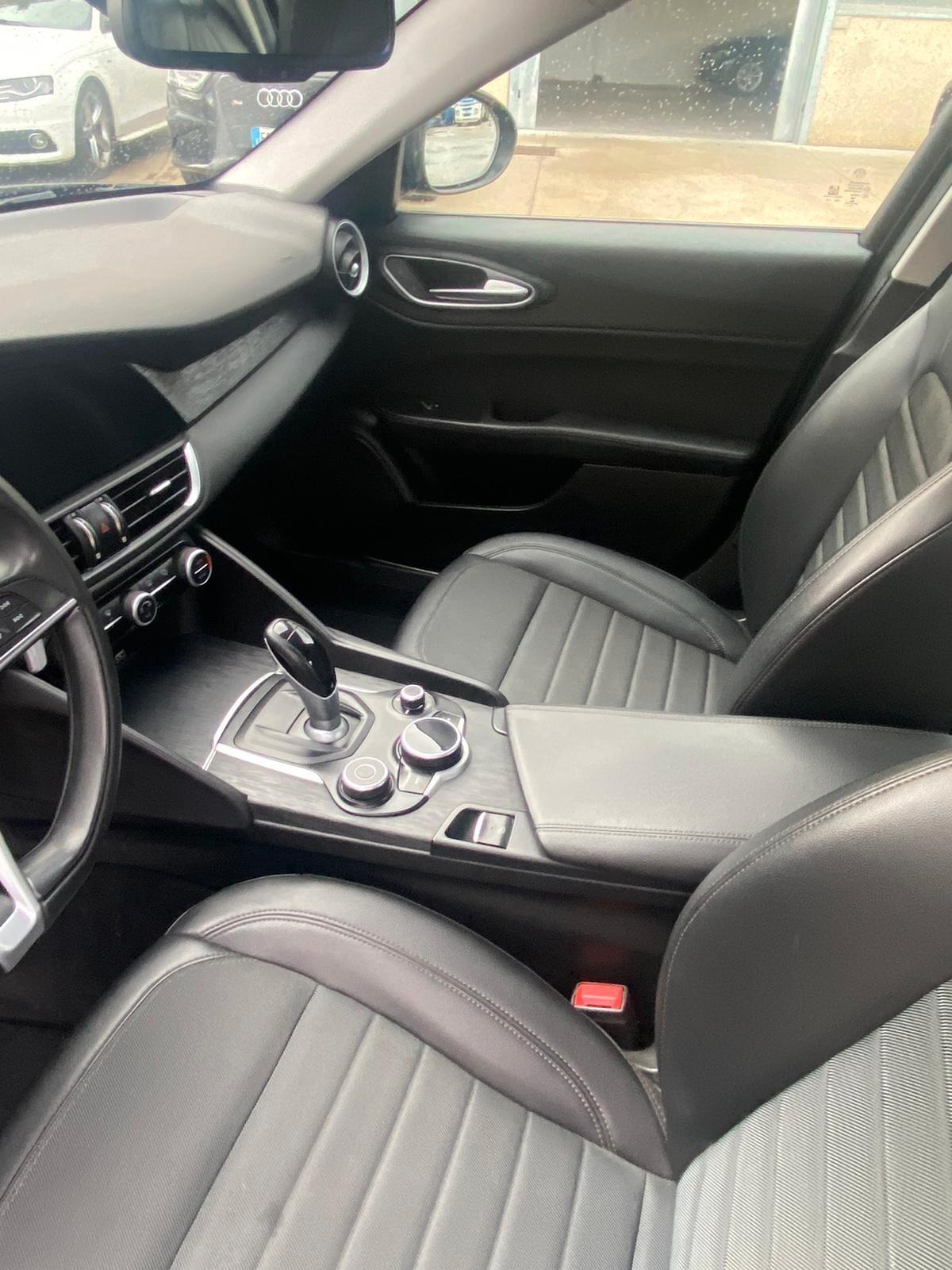 Alfa Romeo Giulia 2.2 Turbodiesel 150 CV Super